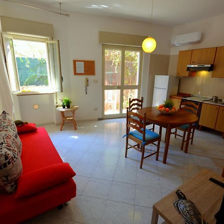 Naxos Sea Holiday Apartments 贾迪尼-纳克索斯 外观 照片